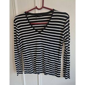 The kooples womens small black &white stripe Vneck 100% viscose knit stretch